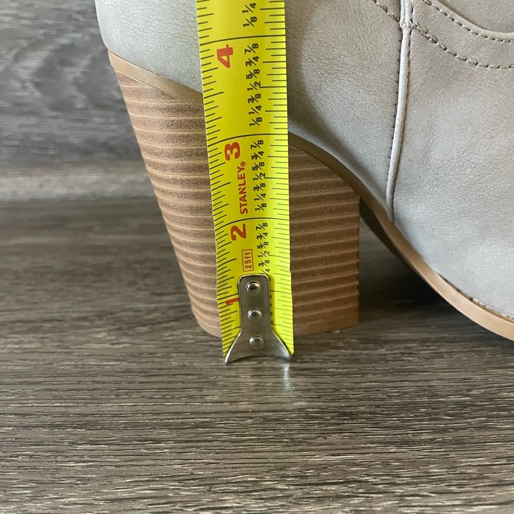 Qupid Women's Ankle Boots Taupe - Picture 10 of 12